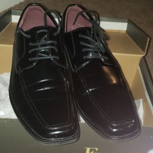 Freeman Mens dressed shoes